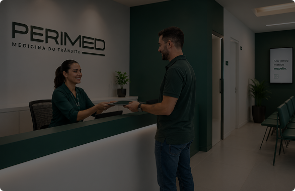 Atendimento na recepção da Perimed